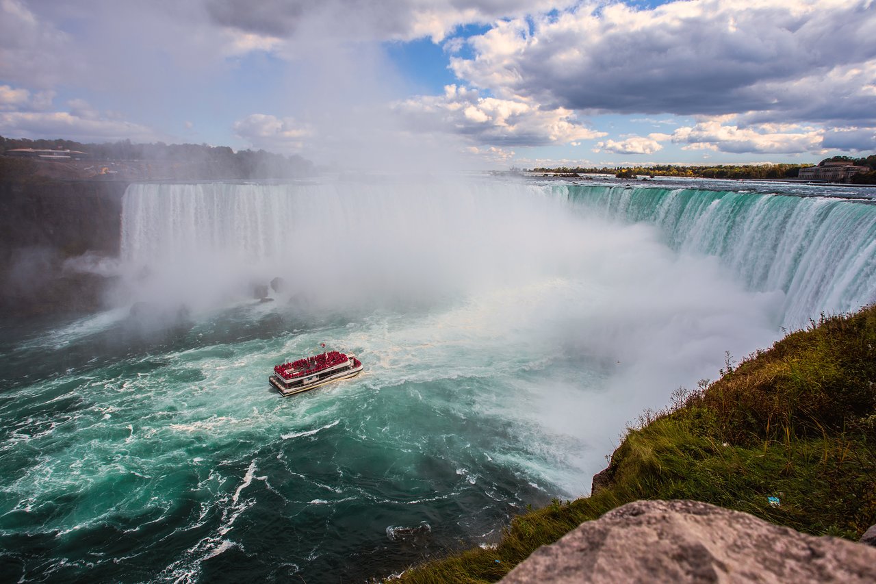 Niagara Falls (Sunday Winery)